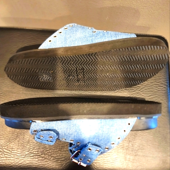 Nine West Buckle Slide Sandals - Picture 8 of 8